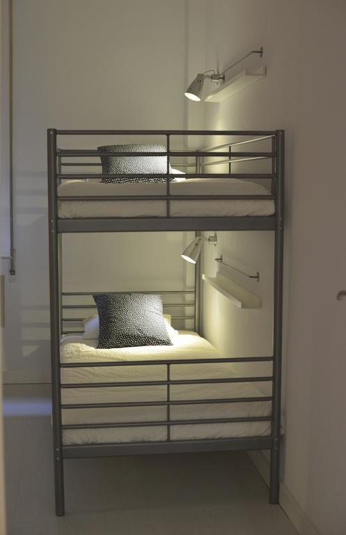 Woohoo Hostal Madrid Room photo
